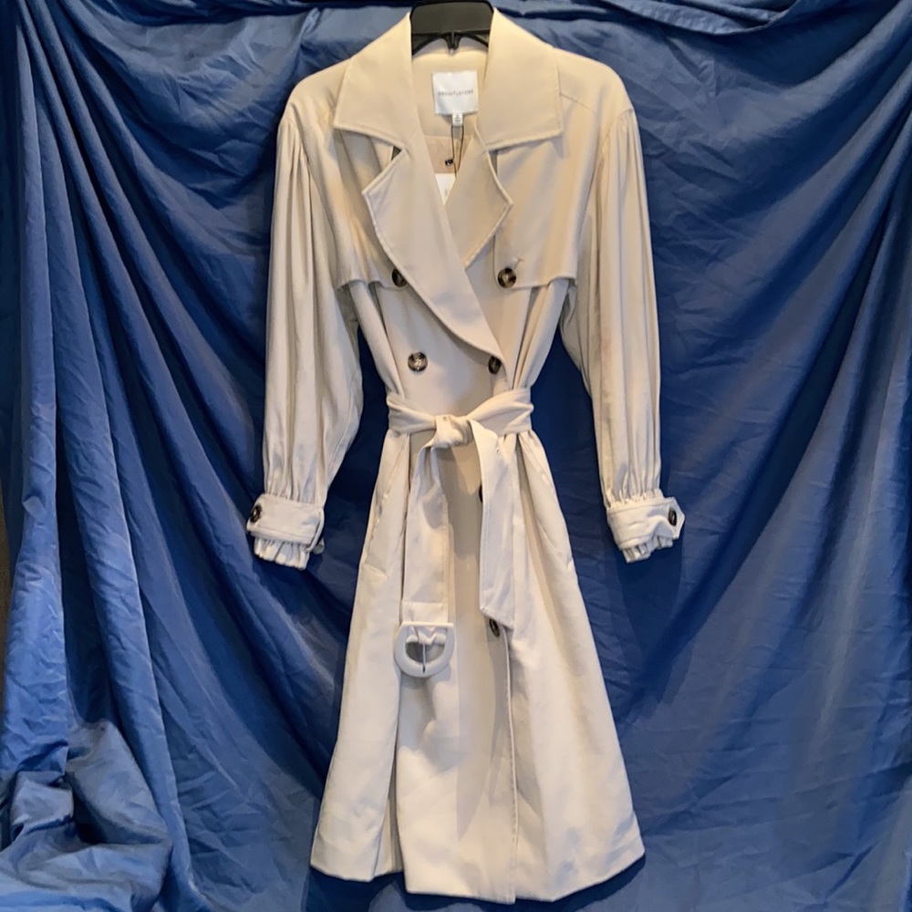 Gibson Latimer tan women’s trench coat- size M